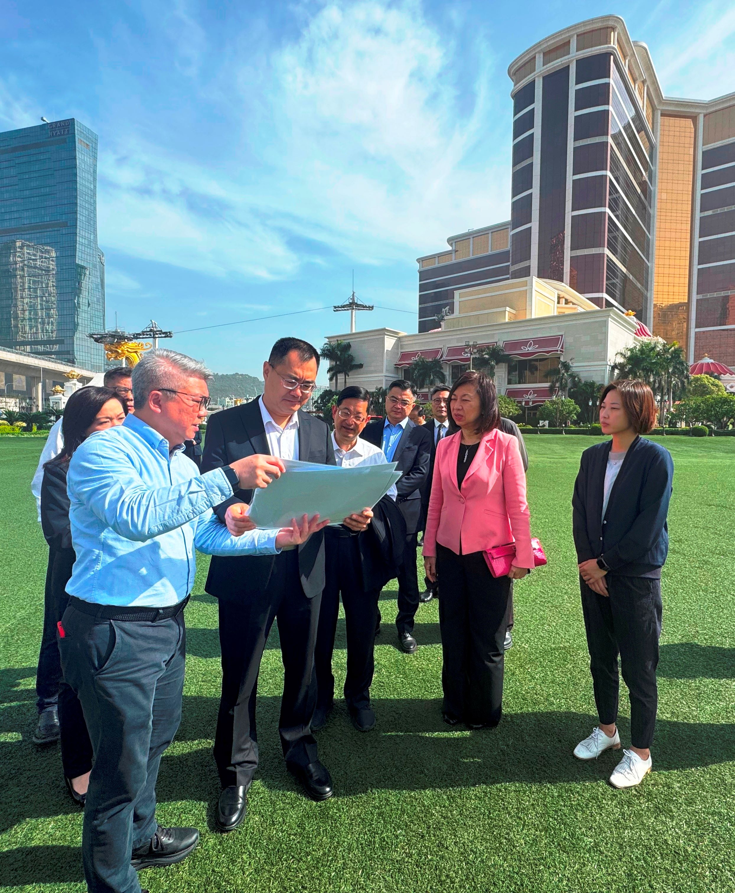 圖3 考察場館設施.jpg